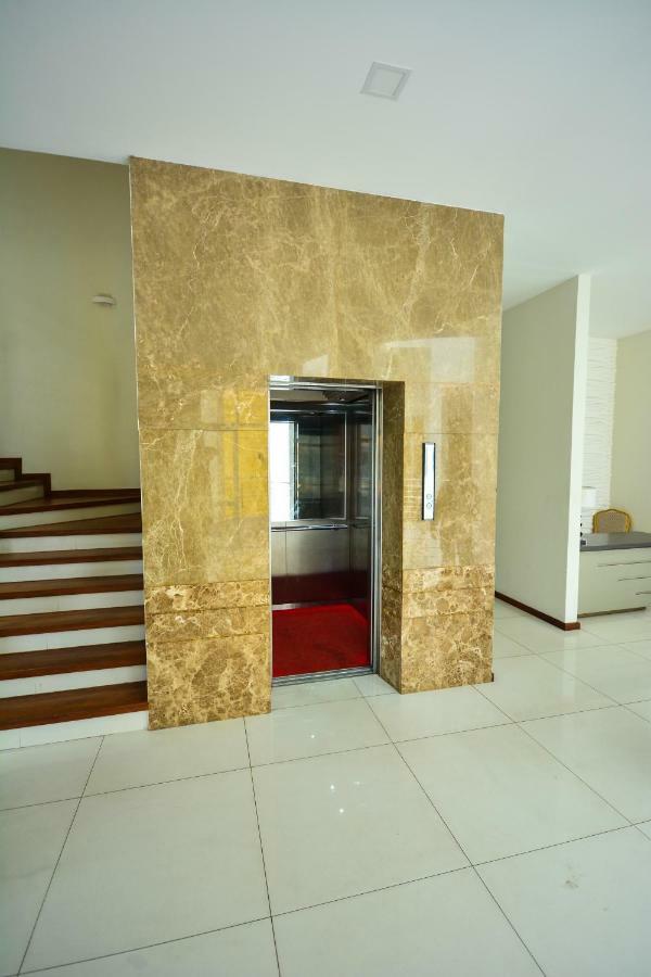 Kethumathee Hotel & Banquet Ratnapura Exterior photo